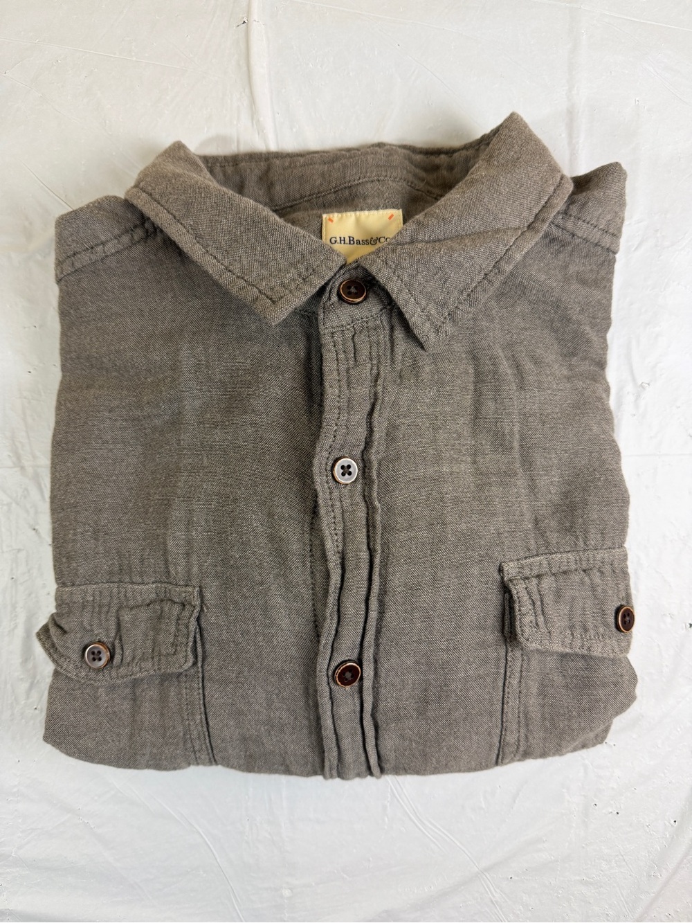 G.H. Bass & Co. Gray Button-Down Super Soft Casual Shirt - Picture 3 of 7